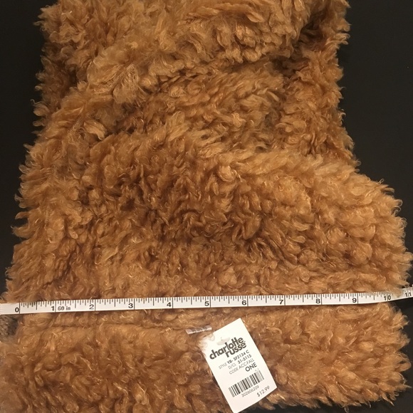 New Tan Faux Fur Infinity Wrap Charlotte Russe - Picture 6 of 8